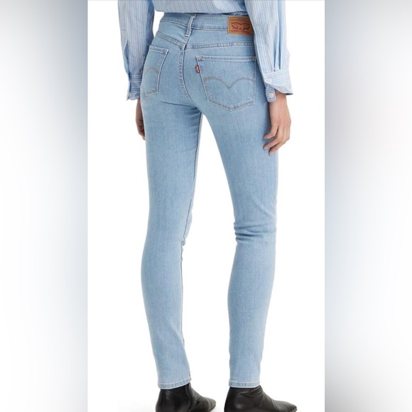 Levi's Pants - NWOT Levi's Women's 311 Shaping Skinny Jeans SZ 28 Light Blue